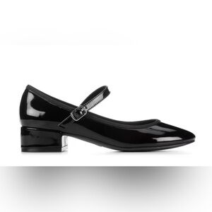 Steve Madden Black Patent Flats